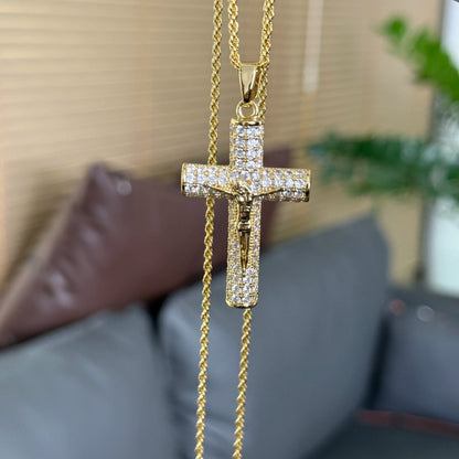 Cross Necklace Christian Religious Jewelry Gift - Symbolic Faith & Spirituality Pendant for Gifting